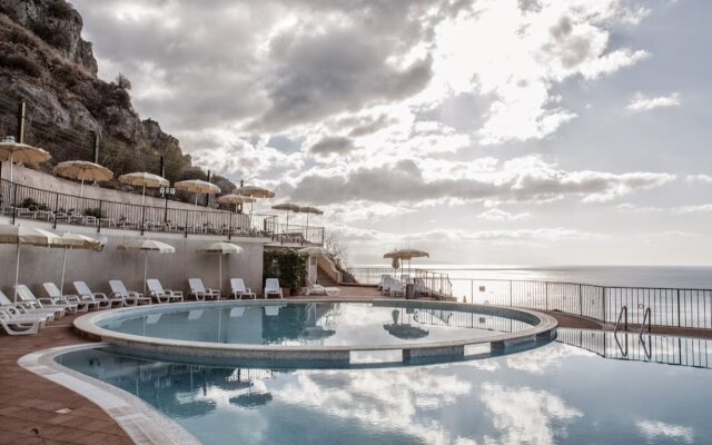 Capo Dei Greci Taormina Coast - Resort Hotel & SPA