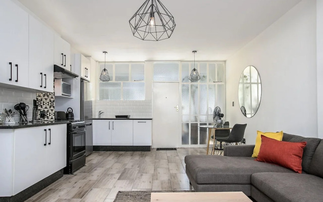 116 Illovo Mews Studio