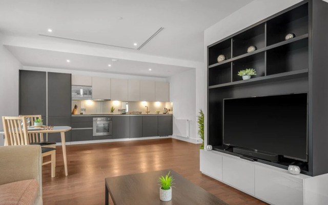 Stunning Serviced Apartment-Canary Wharf