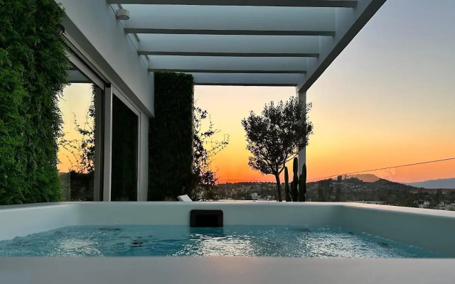 The One 360 Skyline Penthouse Athens