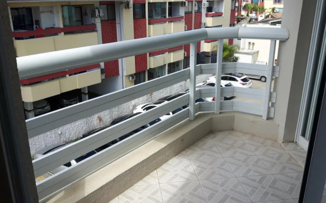 Apto Ingleses à 50mts da praia