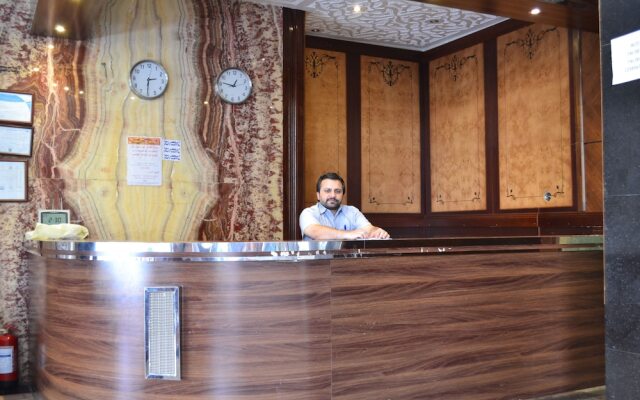 Fal Al Taj Hotel