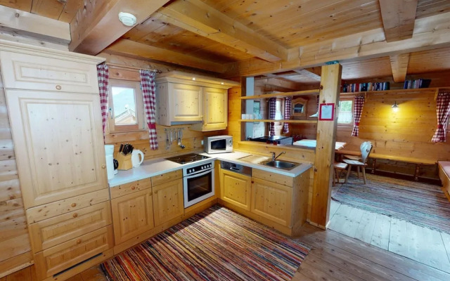 Chalet in Wildkogel Near Ski Slopes