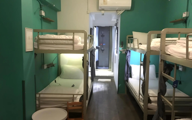 Hop Inn - Hostel – Guest Rooms – Kowloon
