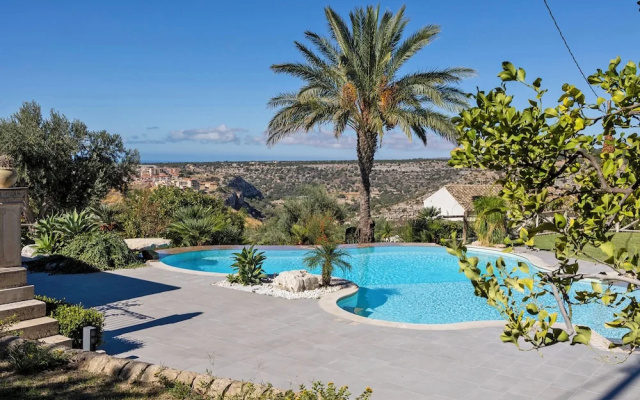 Villa Iris