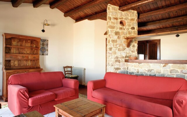 Beautiful Villa With Large Garden, Pool and Breathtaking Views