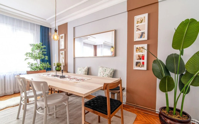 Gorgeous Flat With Lovely Balcony in Nisantasi
