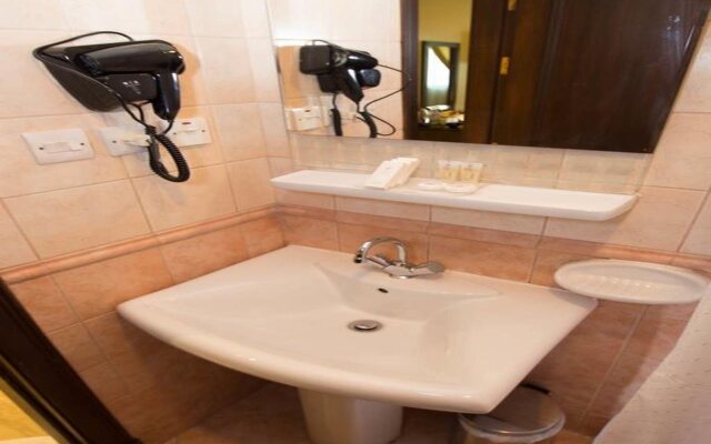 Al Nosour Al Mohajreen Hotel