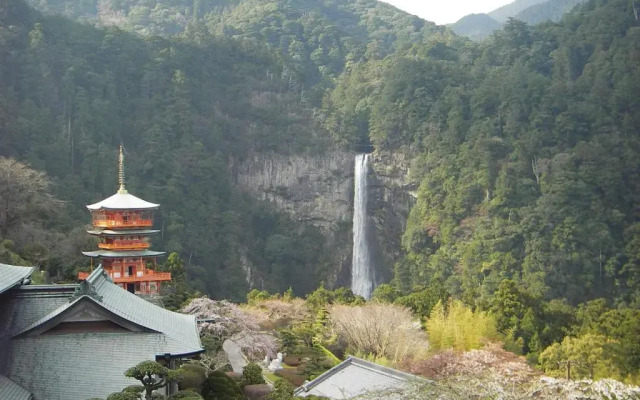 Kumano Backpackers
