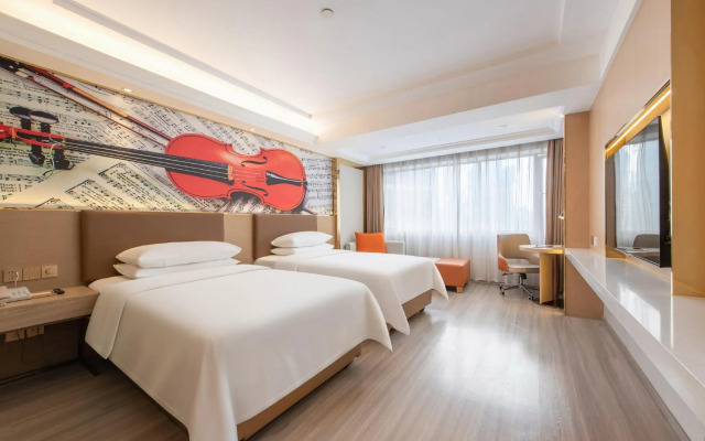 Vienna Hotel Fenghuang Branch