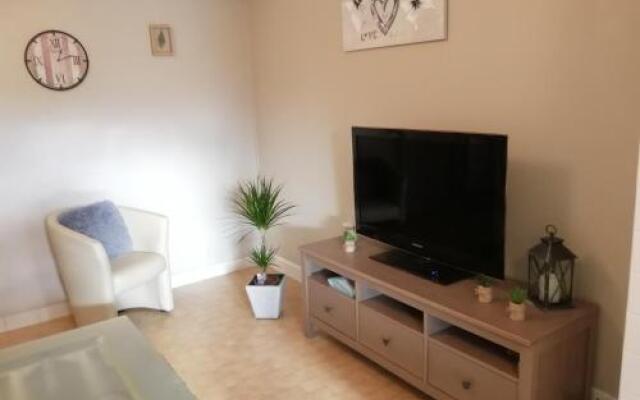 Appartement Type F2 Proche Paris 25 Km