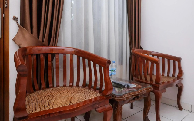 OYO 1885 Wisma Wongso Syariah