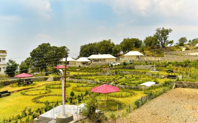 Charekh Food & Forest Resort