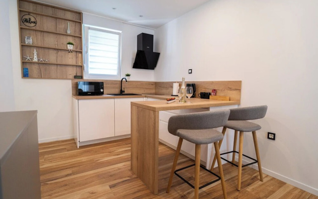 Seafront Sunset Studio&Rooms