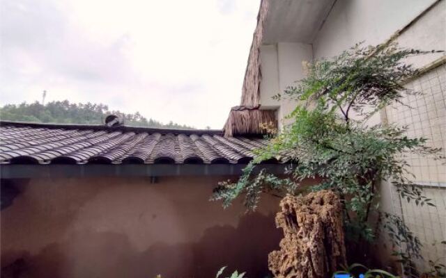 Xinhu B&B