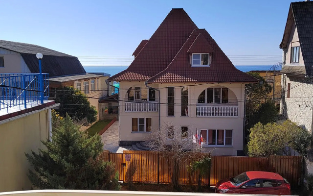 Жемчуг (Адлер)