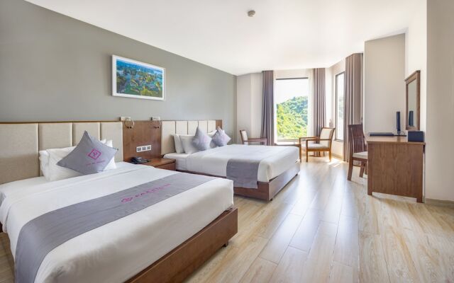Cat Ba Paradise Hotel - Sky Bar & Massage