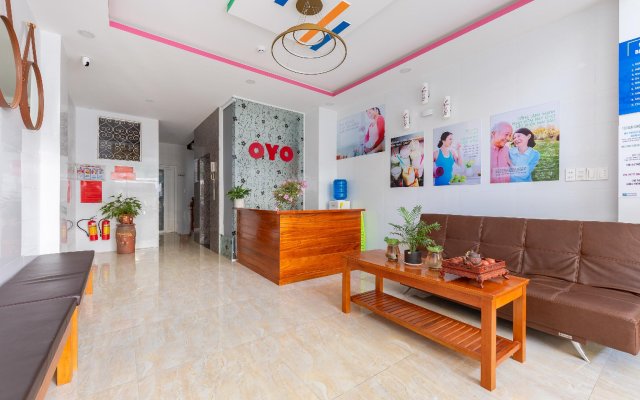 OYO 1028 Flower House Apartment