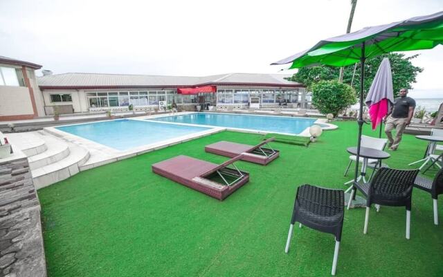 Fini Hotel Bobende