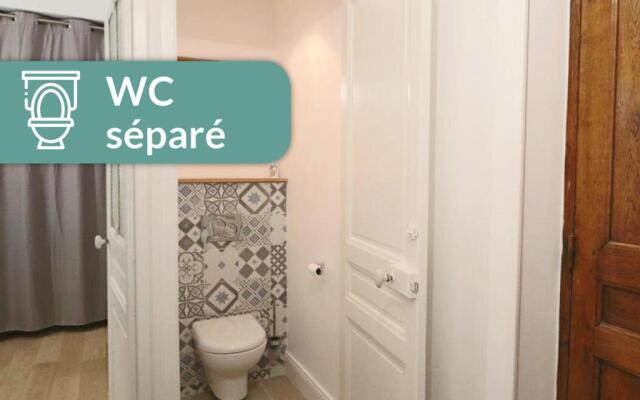 Cosy Appartement Lyon Valmy - parking