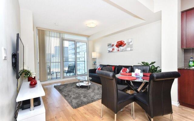 Applewood Suites - Luxury Condo