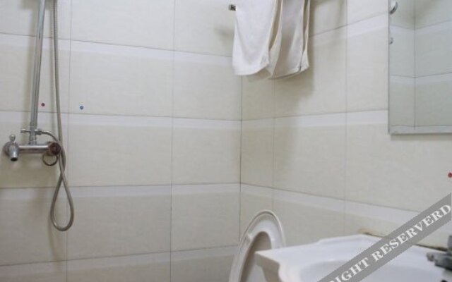 Qingmu Hotel (Nanjing Sanpailou University of Posts and Telecommunications)