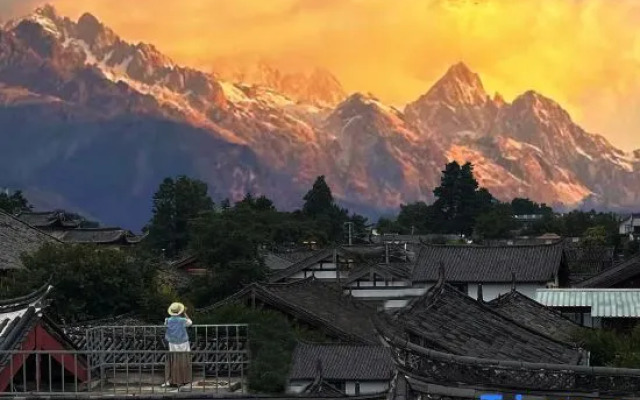 Jian Homestay (Baisha Ancient Town Branch)