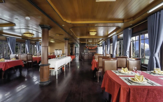 Halong Sunlight Legend Cruise