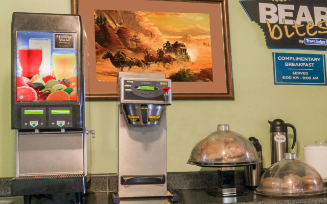 Travelodge by Wyndham Airport Platte City