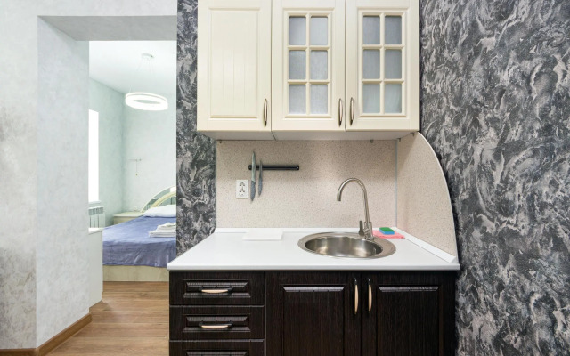 SutkiRu on Pastukhova street 26