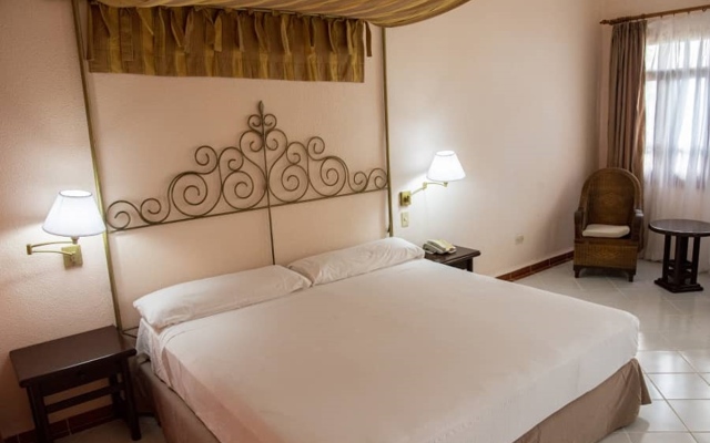 Hotel Colonial Cayo Coco