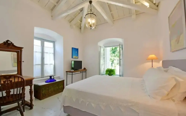 A Sea-licious Vacation - Chic Style in Hydra