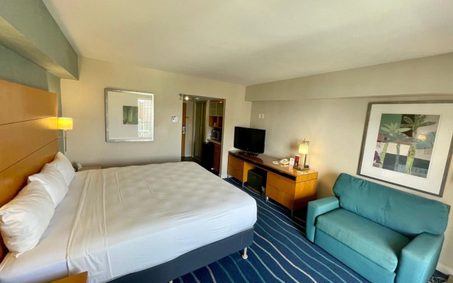Ala Moana Hotel