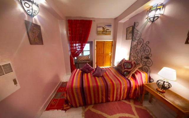 Riad Atika Mek