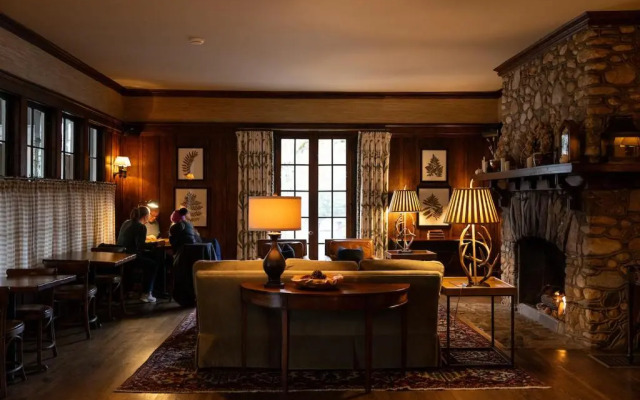 Greystone Inn