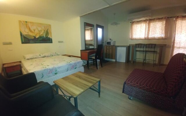 Arava Hostel