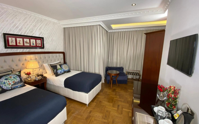 Four Doors Hotel - Image 5