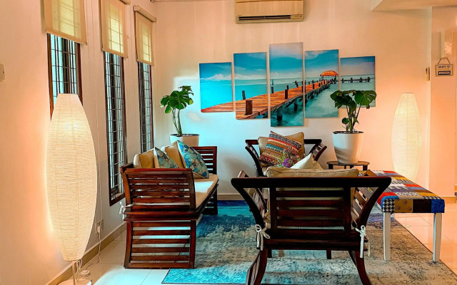 12Haven - Stunning Seaside Luxury Villa PortDickson