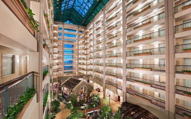 Embassy Suites by Hilton Chicago Lombard Oak Brook