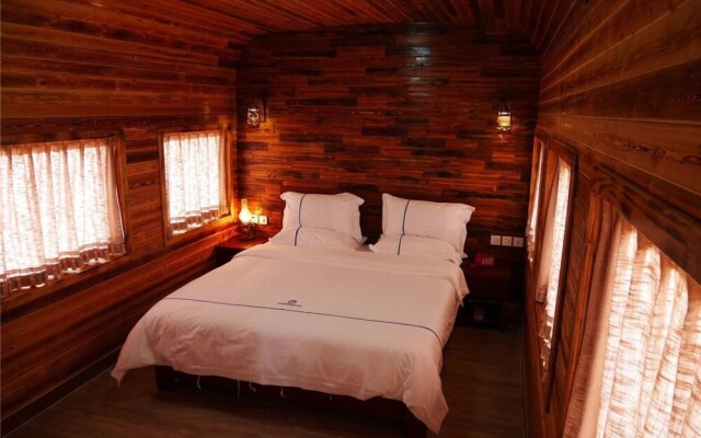 Jin Sha Hai Train Hotel