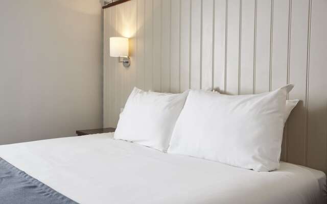 Darrington Hotel