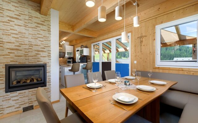 Mountain View Chalet in Hohentauern with Hot Tub & Sauna