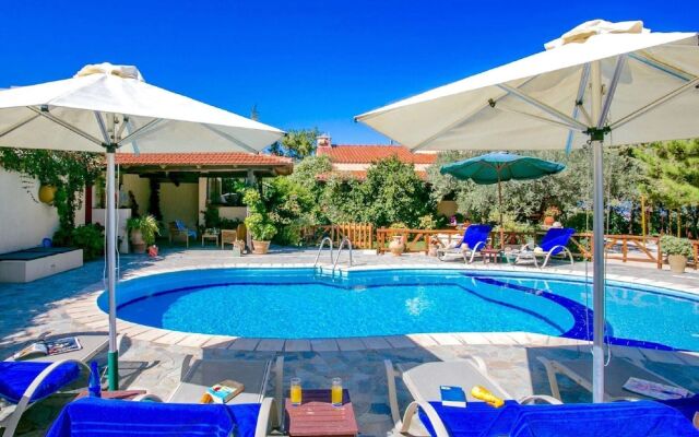 Villa With Outdoor Terrace and Pool