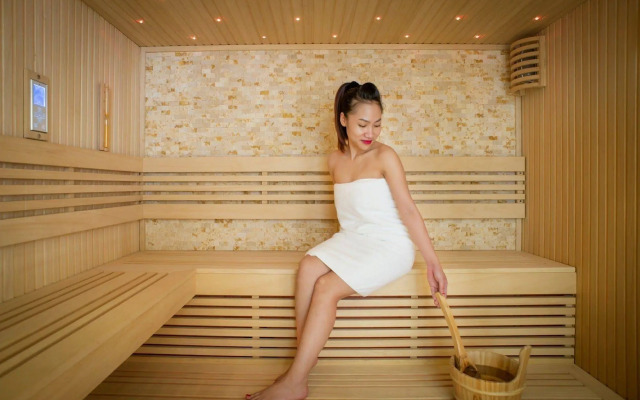 Royal Halong Hotel