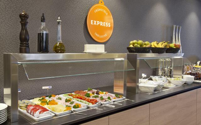 Holiday Inn Express Karlsruhe - City Park by IHG