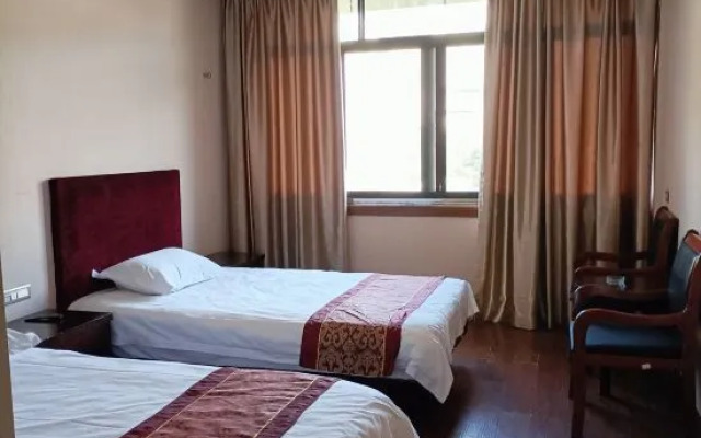 Wencheng Huating Business Hotel