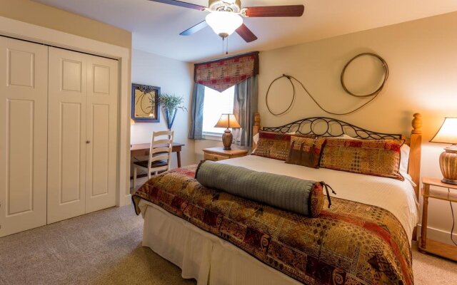 The Crossings Bed  Breakfast