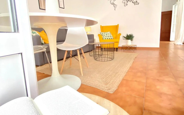 Comfortable studio old town, parking optional