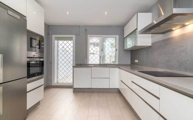 Rio Real Sunshine Retreat