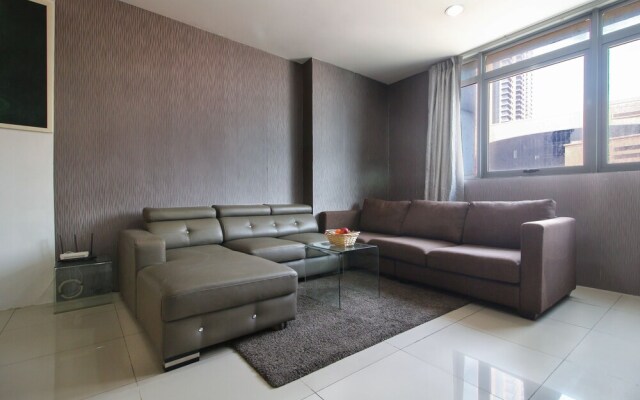 OYO Home 572 Classy 2 Bedroom Taragon Puteri